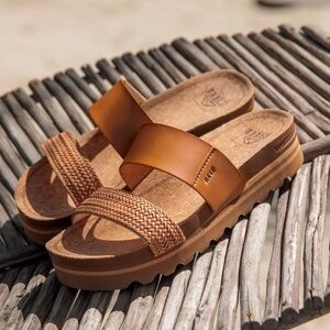 Reef’s‎ CUSHION VISTA HI Women’s Sandals Natural Braid 8 NWT in packaging